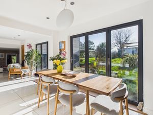 Photo 4- click for photo gallery